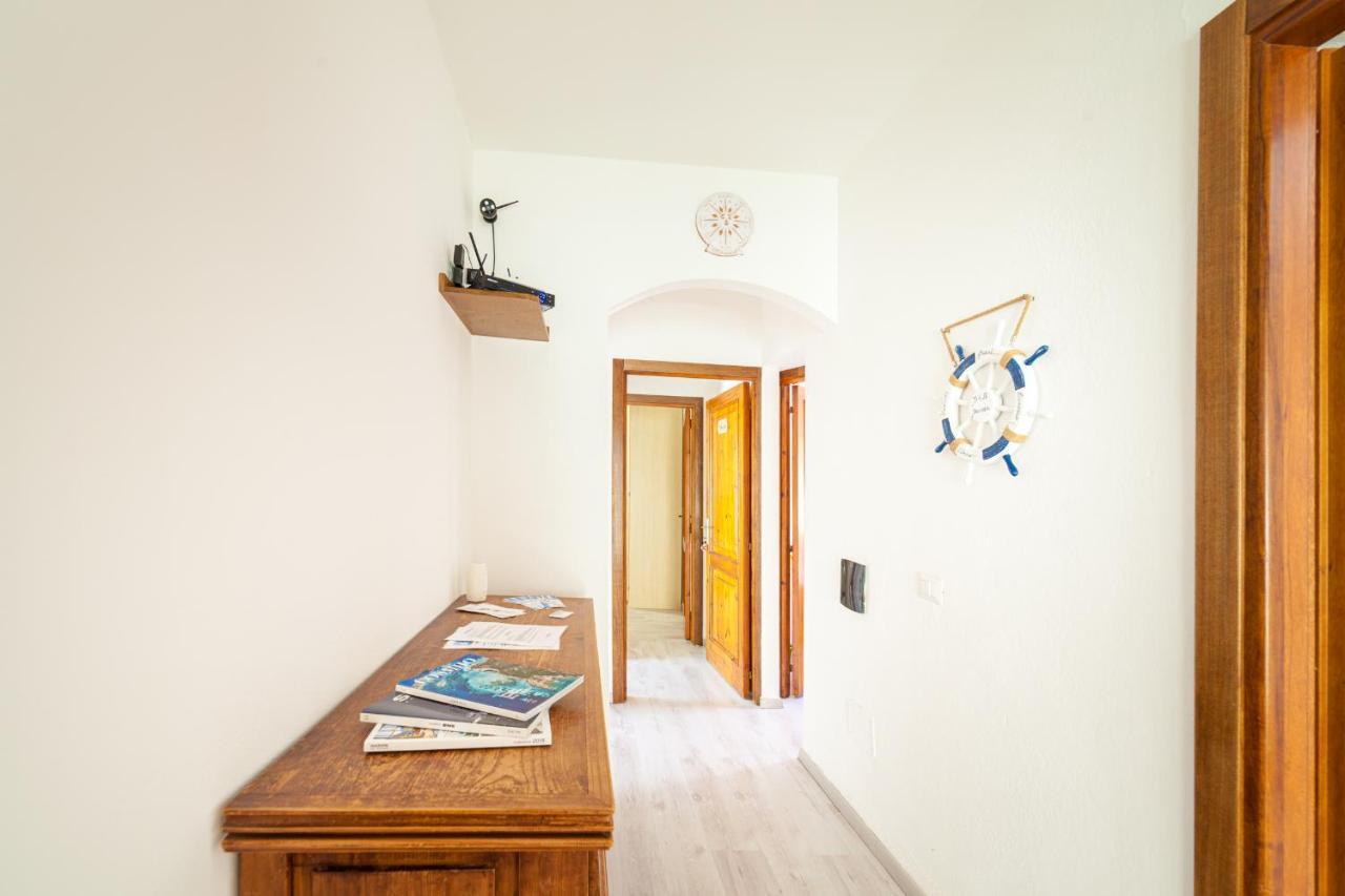 Brezza B&B Golfo Aranci Luaran gambar