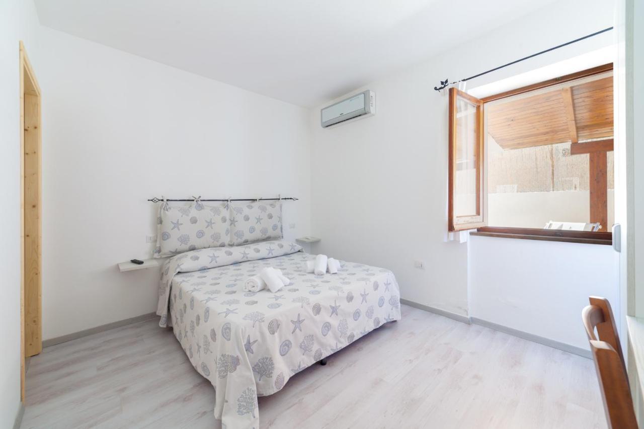 Brezza B&B Golfo Aranci Luaran gambar