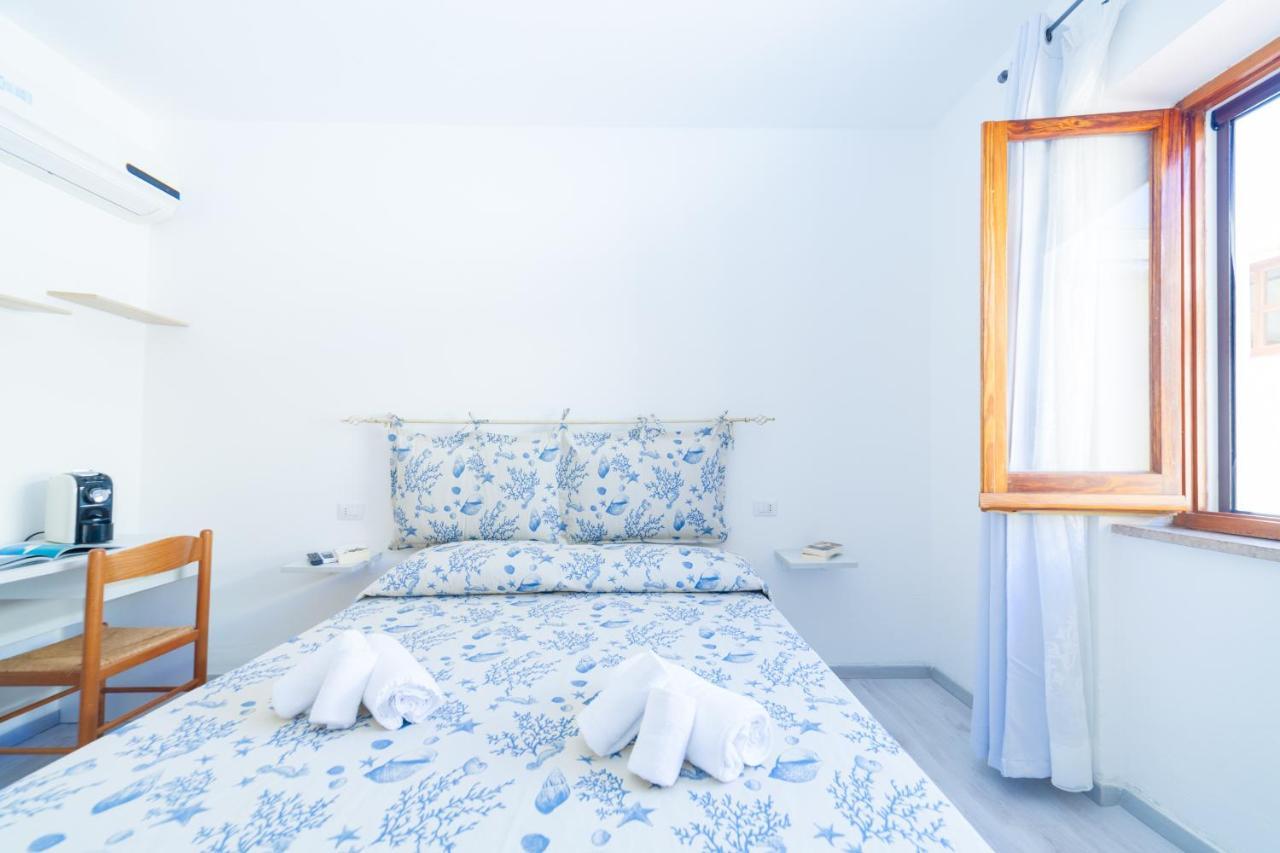 Brezza B&B Golfo Aranci Luaran gambar