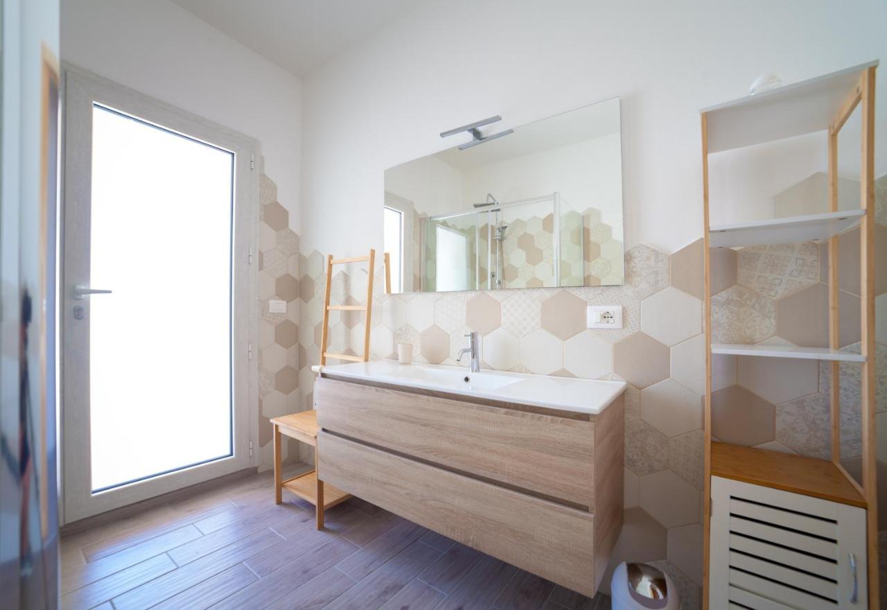 Brezza B&B Golfo Aranci Luaran gambar