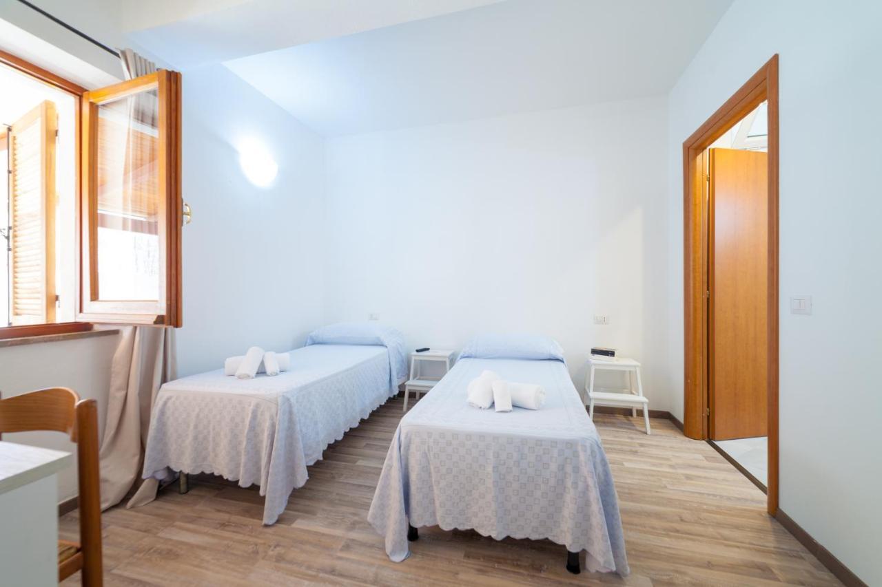 Brezza B&B Golfo Aranci Luaran gambar